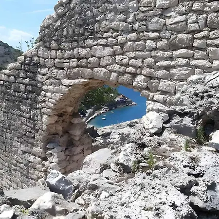 Apartmán - Senj 1 *