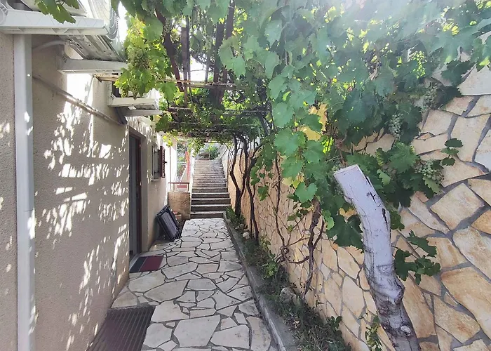 아파트 - Senj 1 *